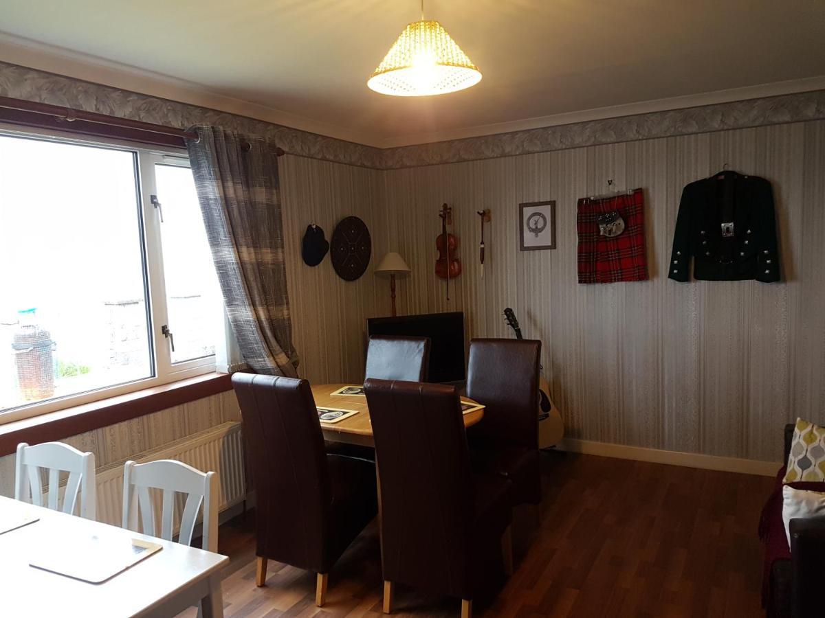 Ceum Thairis Carbost  Extérieur photo