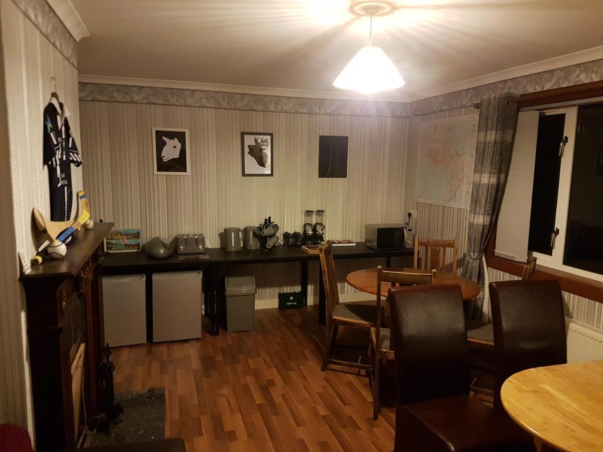 Ceum Thairis Carbost  Extérieur photo